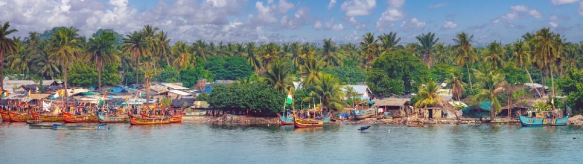 Traditional fishing villages lining the shores of the lagoons surrounding Abidjan, Côte d'ivoire